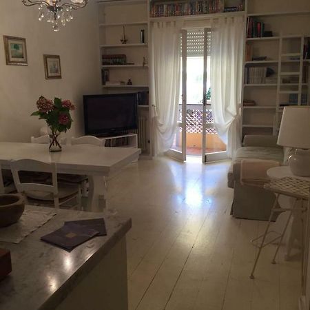 La Casa Di Nonna Gio Διαμέρισμα Luni Εξωτερικό φωτογραφία